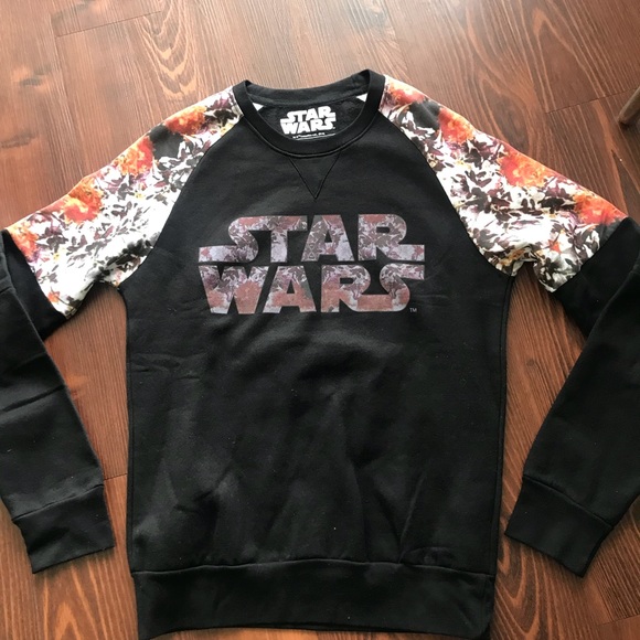 NEW: Special Addition Star Wars Sweater - Picture 2 of 4